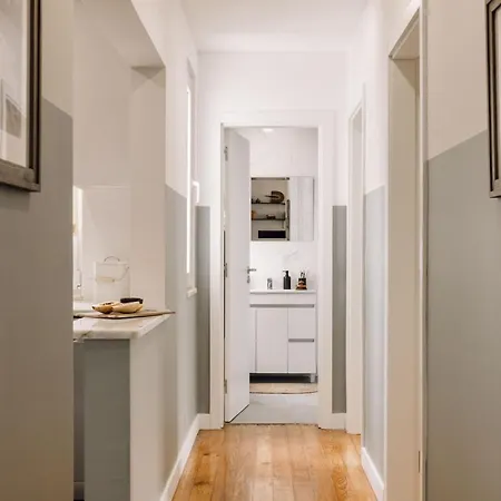 Apartment Boa - 2 Bedrooms In Santo Antonio Lissabon